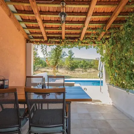 Holiday home Tranquil With Pool, Garden, And Playground In A Peaceful Countryside Setting Sinj