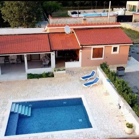 Tranquil With Pool, Garden, And Playground In A Peaceful Countryside Setting * Sinj
